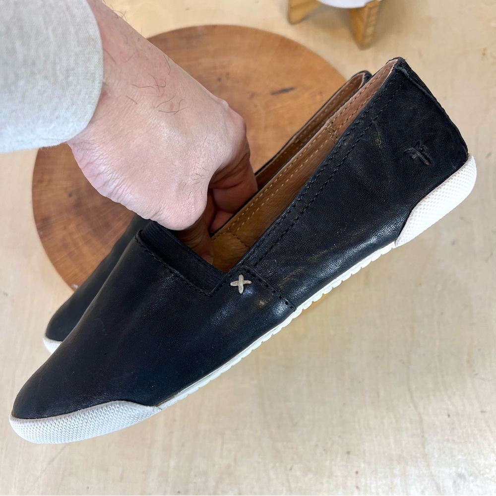 Frye | Melanie Black leather Slip-On Flats Size 7 - Picture 14 of 15